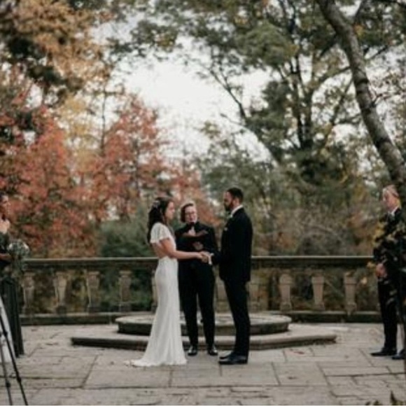 Fame and Partners Lace Wedding Gown - Picture 9 of 11